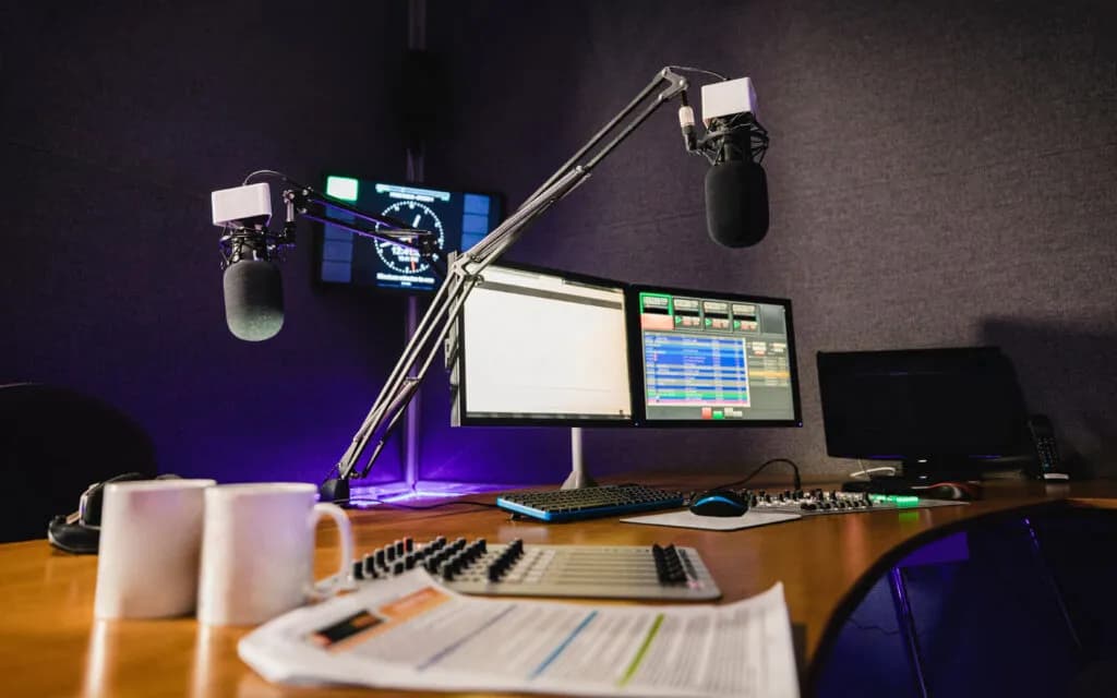 How Real Estate Companies in the UAE Use Radio Advertising to Promote Projects